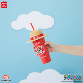 Miniso X One Piece Classic Collection Hat Plastic Tumbler with Straw Botol Minum Plastik Tutup Topi Luffy Tumblr 640ml Kitchenware Water Bottles