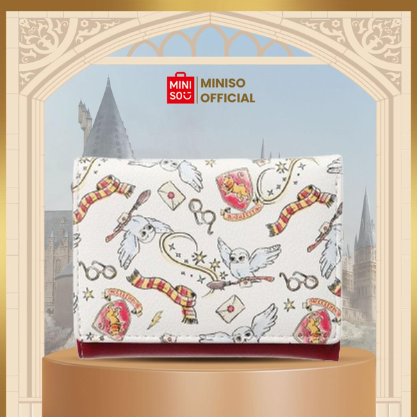 Miniso X Harry Potter Dompet Wanita Dompet Lipat Dua Women's Bi-Fold Wallet with Zipper Desain Label Kulit Vintage dan Bordir Elegan