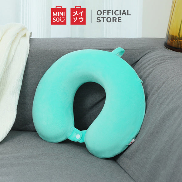 MINISO Bantal Leher Busa Memori Upgraded U-Shaped Memory Pillow