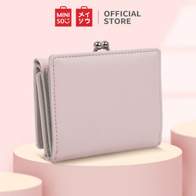 MINISO Dompet Wanita Kecil Lipat Tas Mini Pendek Tempat Kartu Dan Uang Koin Wallet Organizer Anak Perempuan Remaja Cewek Tanpa Zipper Kulit PVC Polyvinyl Terbaru Lucu Karakter Simple Polos Motif Binatang Simple Vintage Elegant